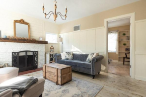 The Bay Getaway - Family Retreat in the Heart of Williams Bay - High End Finishes